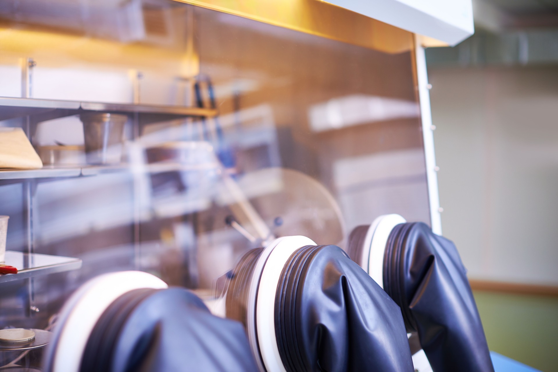 Scientific equipment for storage